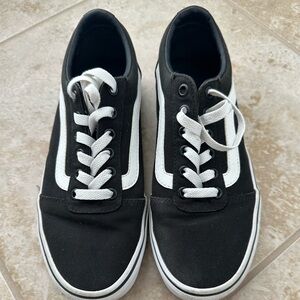 Old Skool Vans-Women’s Size 8 US